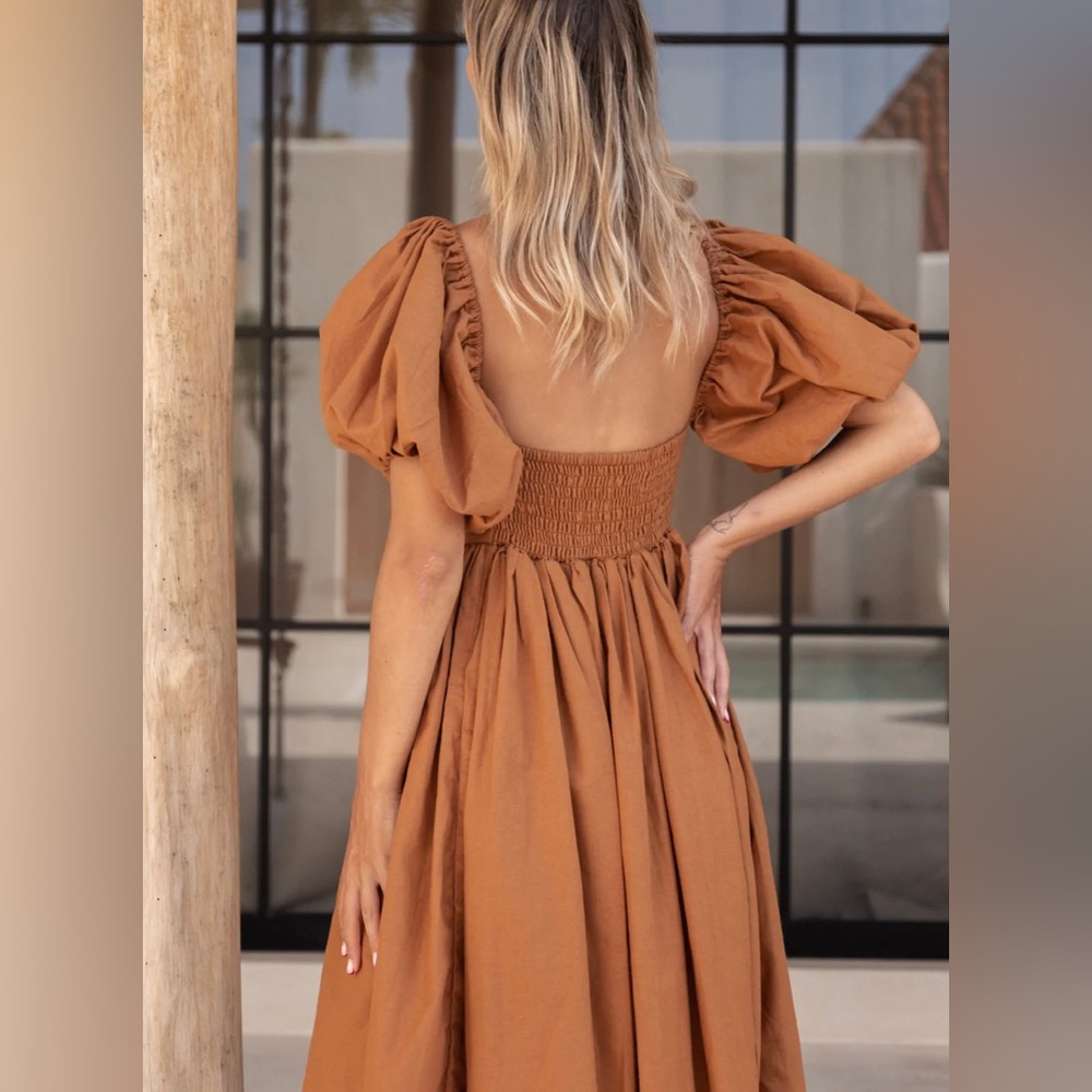 Elegant Brown Midi Dress - Picture 4 of 16